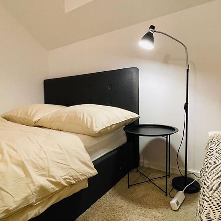 House Flow, 3 Room, Free 2 Parking براتسيلافا المظهر الخارجي الصورة