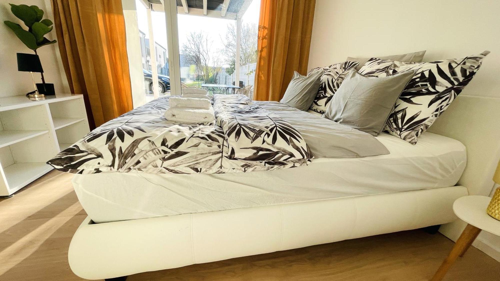 House Flow, 3 Room, Free 2 Parking براتسيلافا المظهر الخارجي الصورة