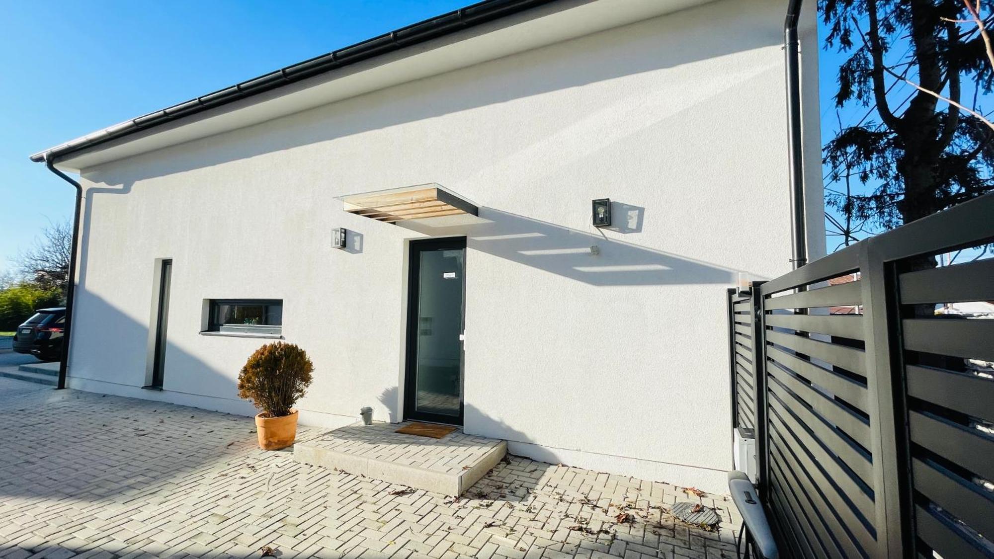 House Flow, 3 Room, Free 2 Parking براتسيلافا المظهر الخارجي الصورة