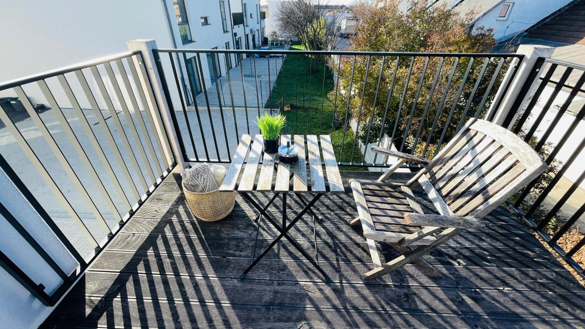 House Flow, 3 Room, Free 2 Parking براتسيلافا المظهر الخارجي الصورة