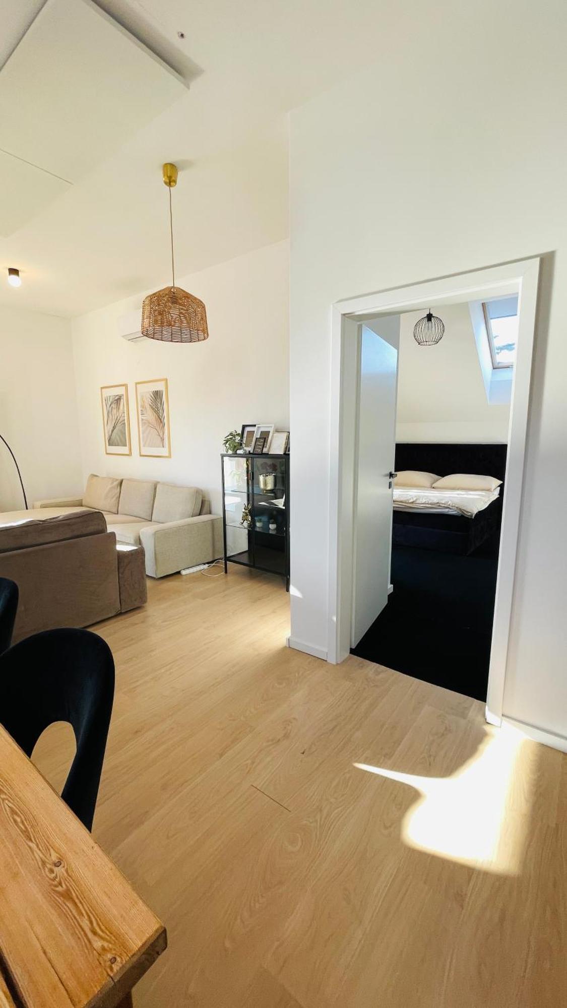 House Flow, 3 Room, Free 2 Parking براتسيلافا المظهر الخارجي الصورة